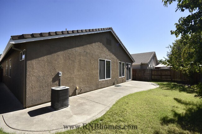 Building Photo - 1470 Alberton Cir
