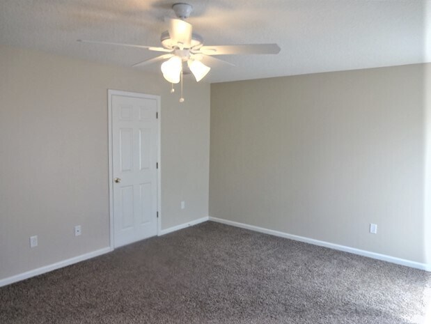 Building Photo - 1633 Timber Crossing Lane