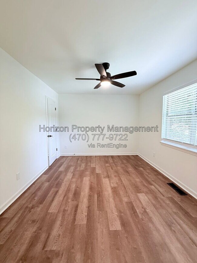 Building Photo - 4030 Hidden Hollow Terrace