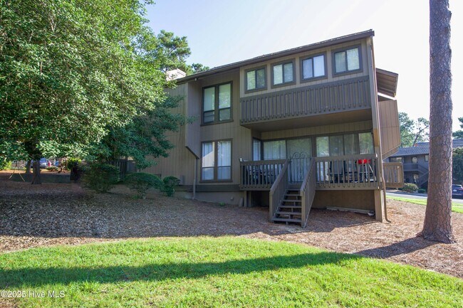 Building Photo - 800 St Andrews Dr