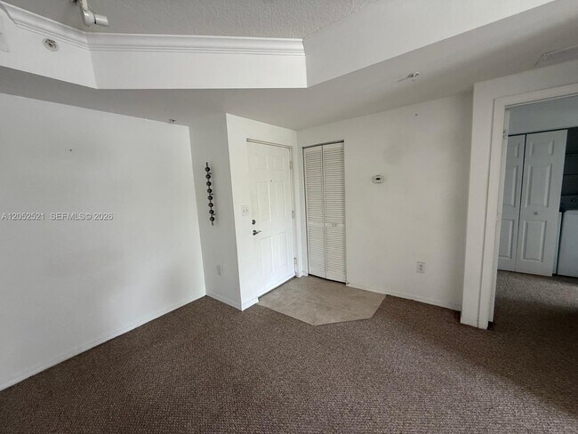 Building Photo - 6861 SW 44th St