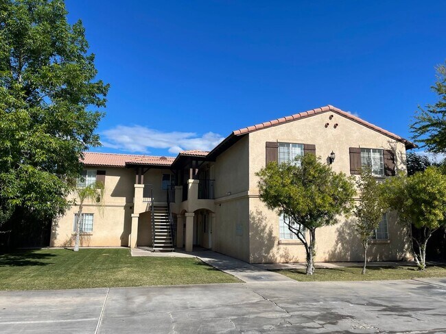 Building Photo - Sherman