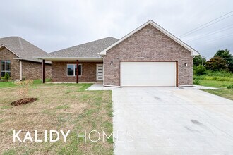 Building Photo - 520 Kearny Ln