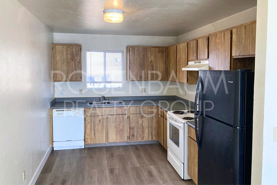 Primary Photo - Charming 2-bedrooms, 1-bath upstairs apartment in the heart of Prescott Valley!