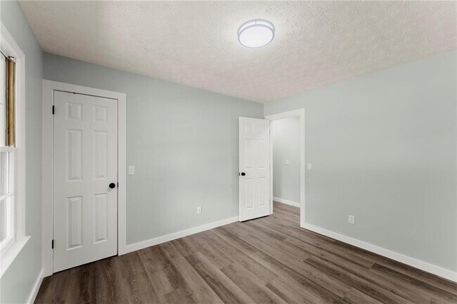Building Photo - 2440 Red Fox Run NW
