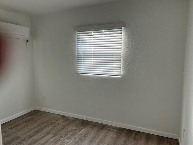 Building Photo - 21828 Virginia Dr