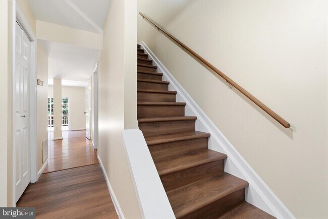 Building Photo - 1322 Hazel Nut Ct