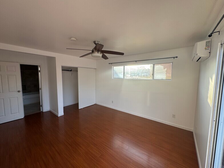 Building Photo - 9625 Adoree St