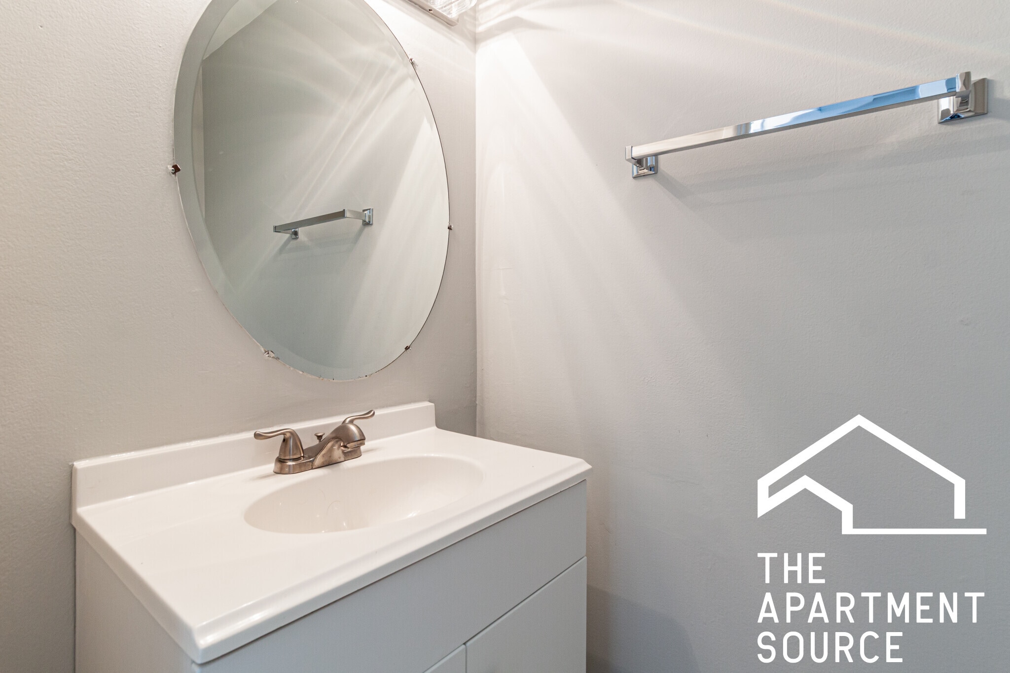 Building Photo - 737 W Gordon Ter