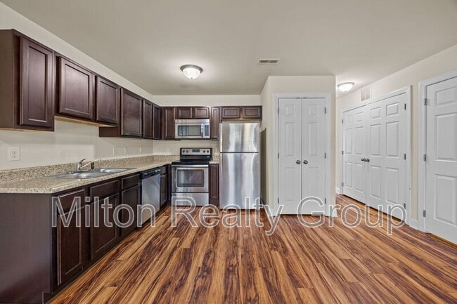 Building Photo - 22 River Stancil Dr