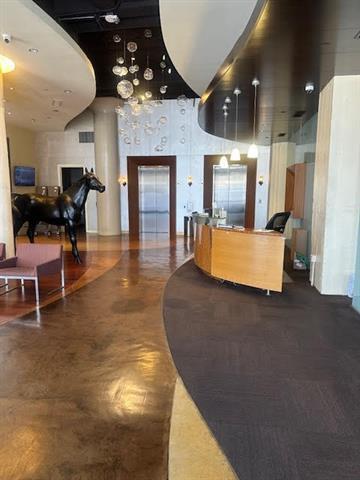 Building Photo - 2600 W 7th St