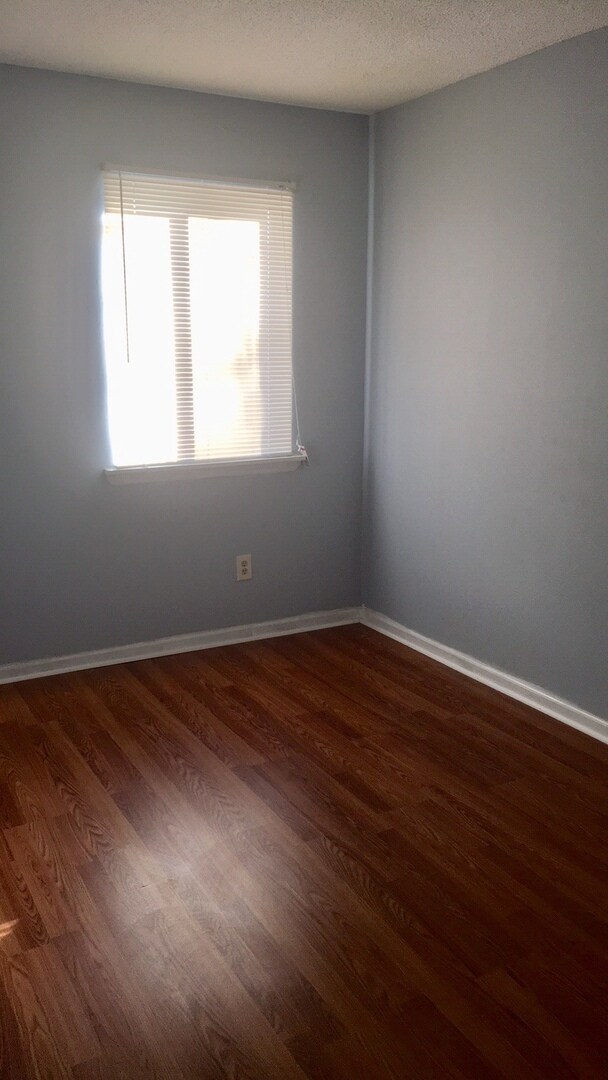 Building Photo - 6024 Spanish Oak Rd