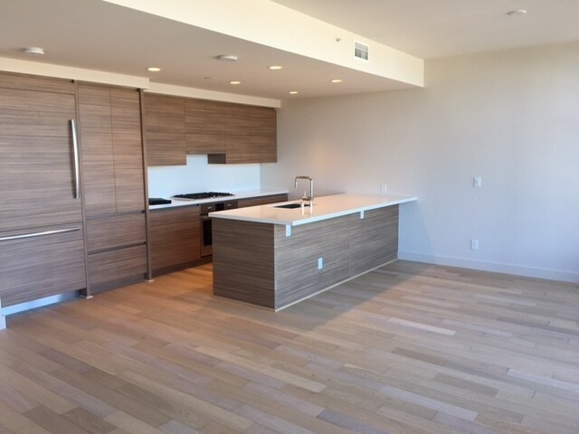 Building Photo - Insignia Condominiums ~ South Lake Union/B...