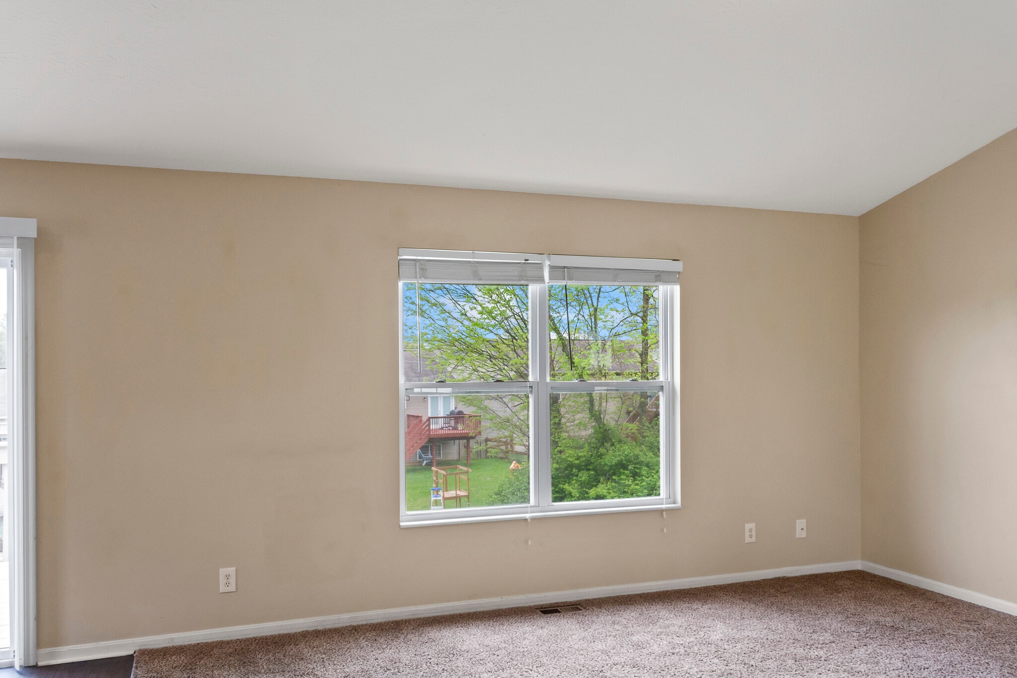 Building Photo - 1601 Raintree Ct