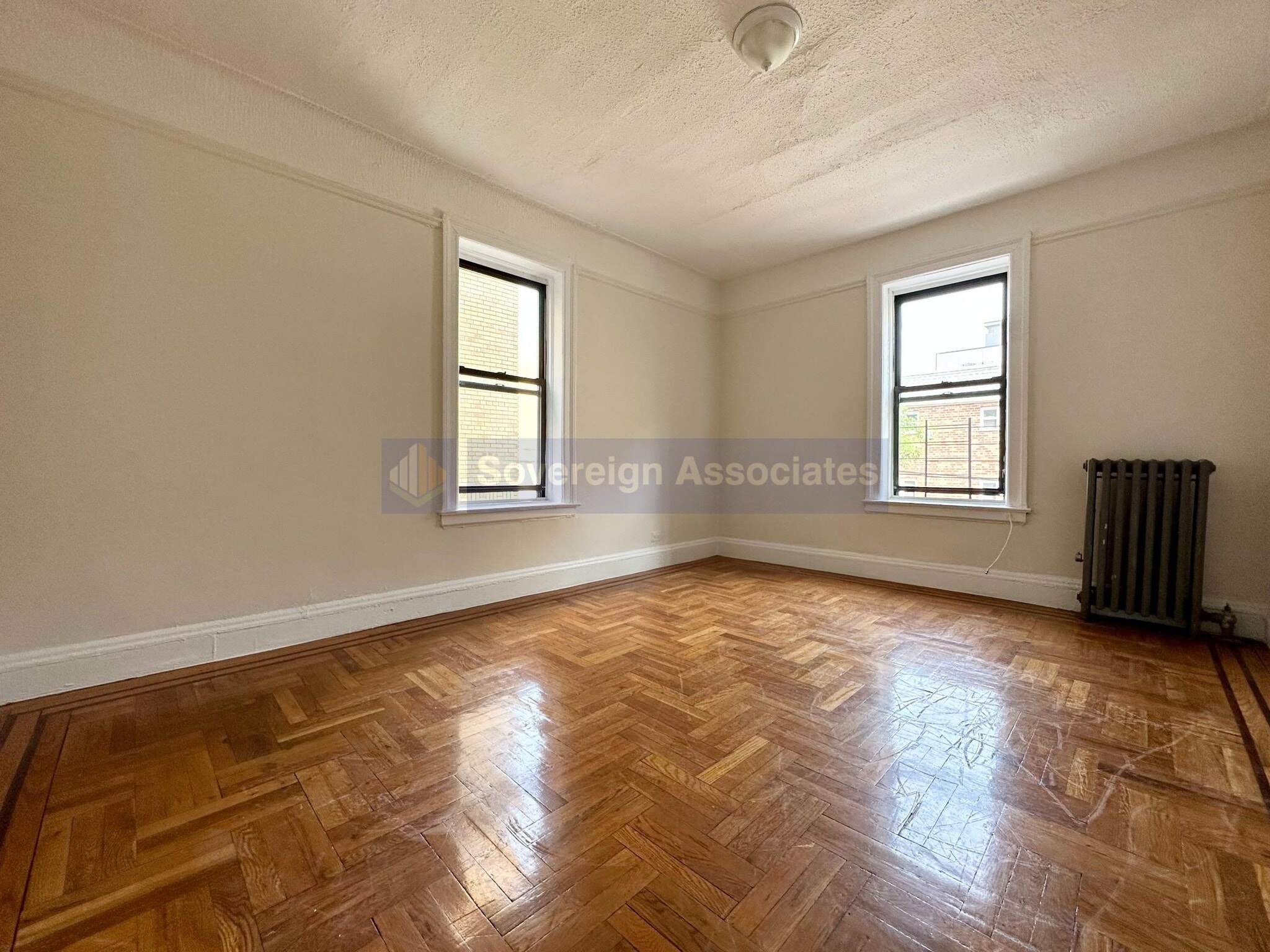 Building Photo - 2978 E 196th St