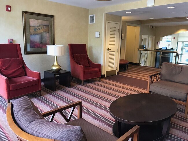 Building Photo - FREE RENT! Great Foggy Bottom One Bedroom with Roof Top Pool & Gym includes utilities!