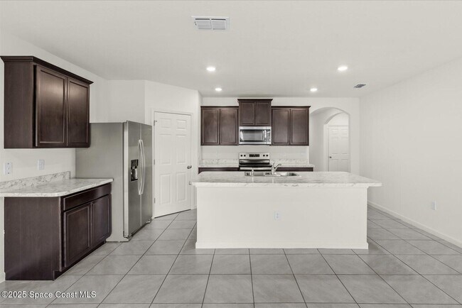 Building Photo - 2158 Jupiter Blvd SW