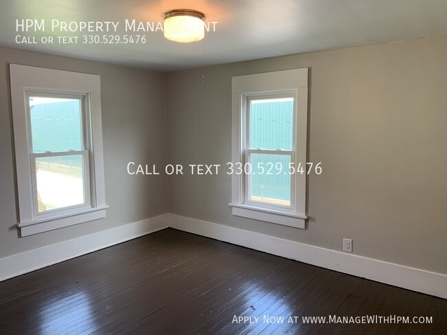 Building Photo - 1329 Auld St