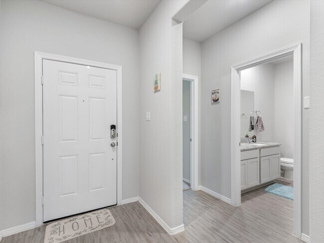 Building Photo - 10811 Violet Bloom Dr