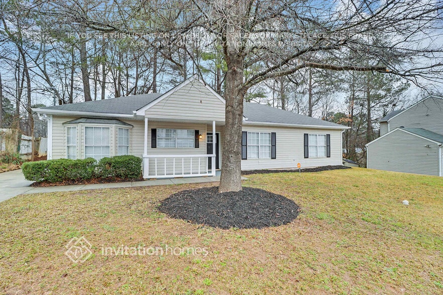 Building Photo - 626 Waynes Ct SE