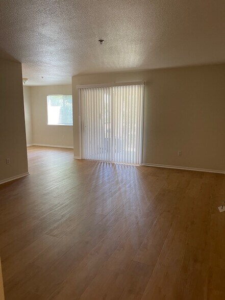 Living Room - 565 Peerless Way