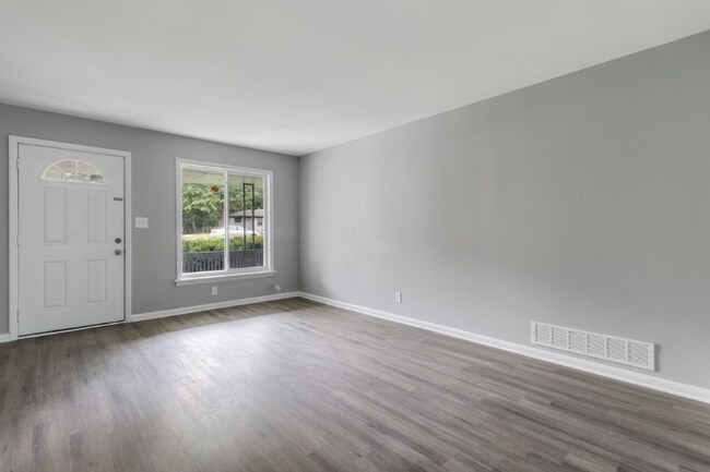 Building Photo - 2058 Nettie Ct