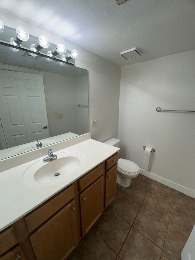 Building Photo - Charming 2 bedroom in Starr Pass