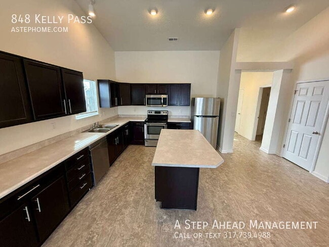 Building Photo - 848 Kelly Pass