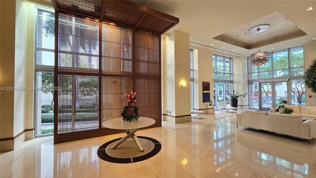 Building Photo - 1060 Brickell Ave
