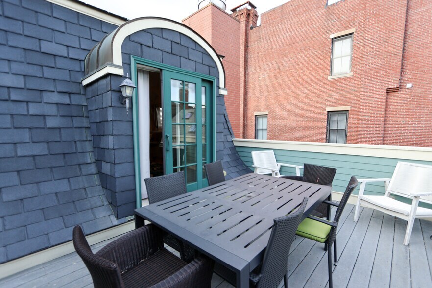 Building Photo - 2 Harvard Sq