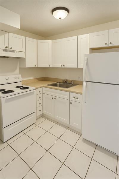 Building Photo - 1151 NE 17th Ct