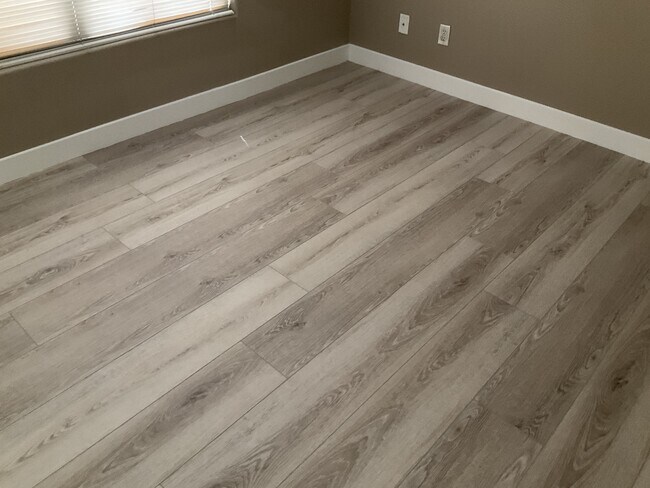 Building Photo - 5522 Jacobs Field St