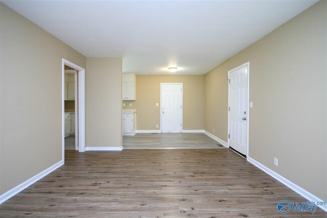 Building Photo - 4736 Bluehaven Dr NW