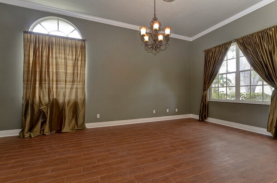 Building Photo - 11816 Easthampton Dr