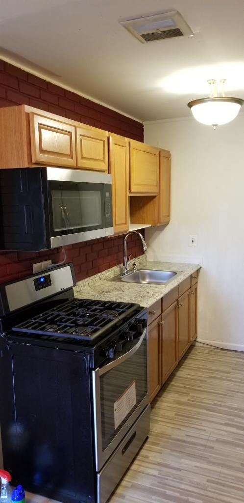 Building Photo - 17 Water St