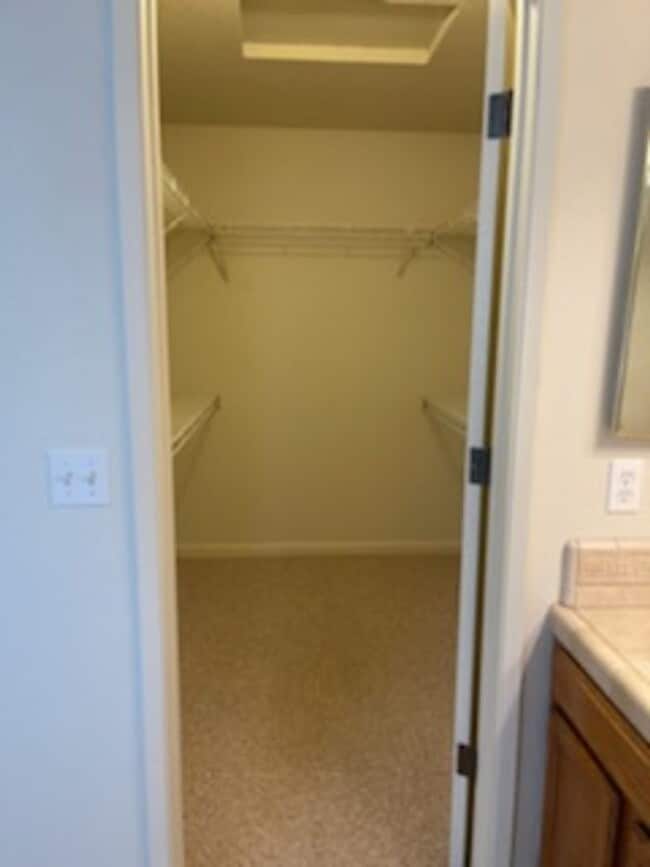 Building Photo - 3668 Cherrywood Dr