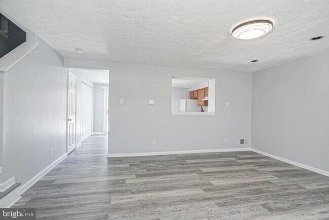 Building Photo - 53 Victoria Manor Ct