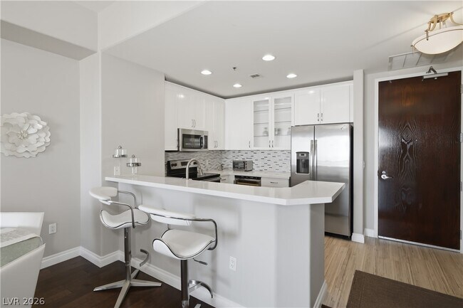 Building Photo - 8255 S Las Vegas Blvd