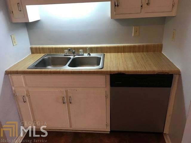 Building Photo - 30 Plum Orchard Rd