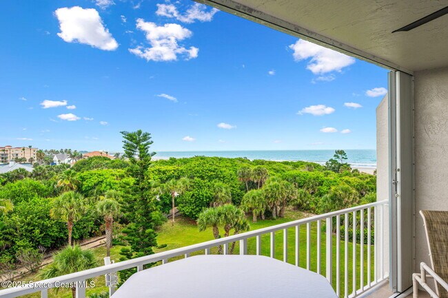 Building Photo - 8700 Ridgewood Ave