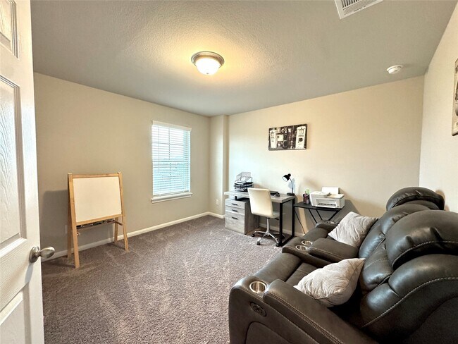 Building Photo - 9850 Copper Ranch Trail