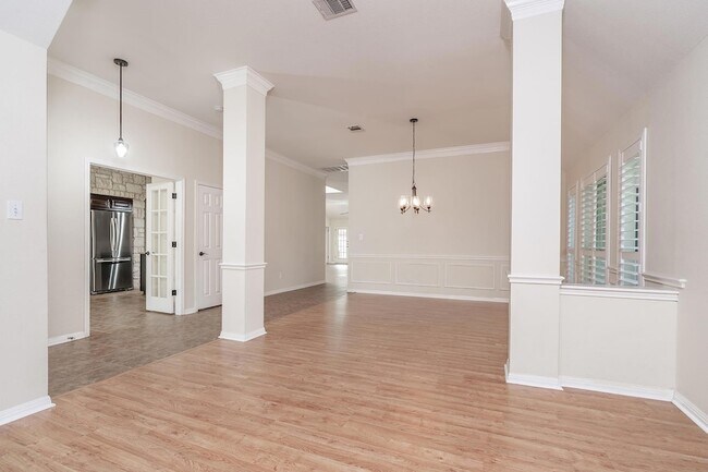 Building Photo - 29000 Bay Hill Ct