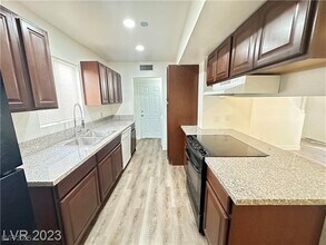 Building Photo - 5167 Greene Ln