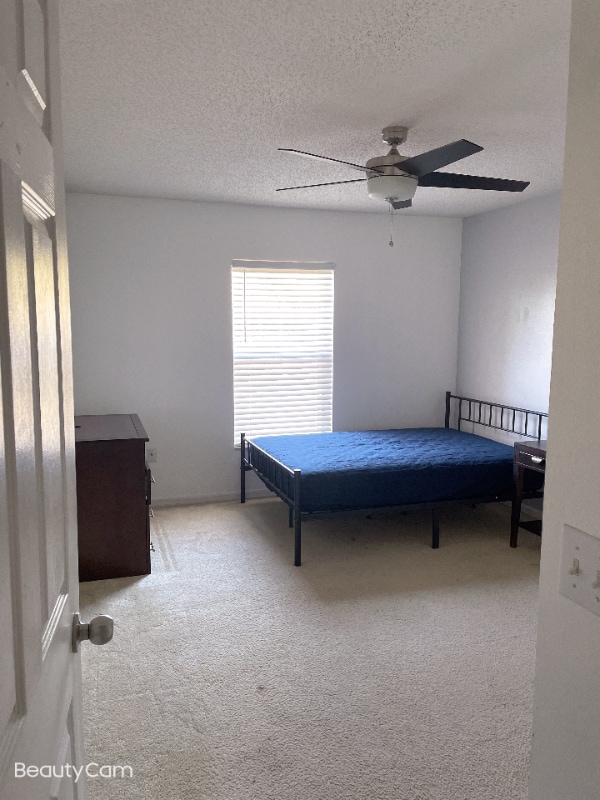 Building Photo - 16032 Corner Lake Dr