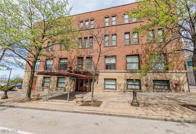 Primary Photo - 1133 W 9th St