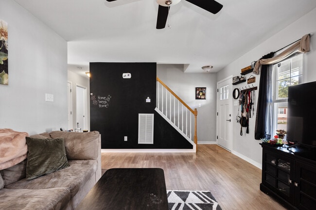 Building Photo - 2446 Gracie White Cir