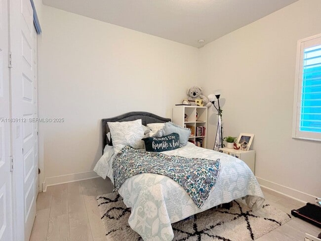 Building Photo - 10711 Aqua Ct