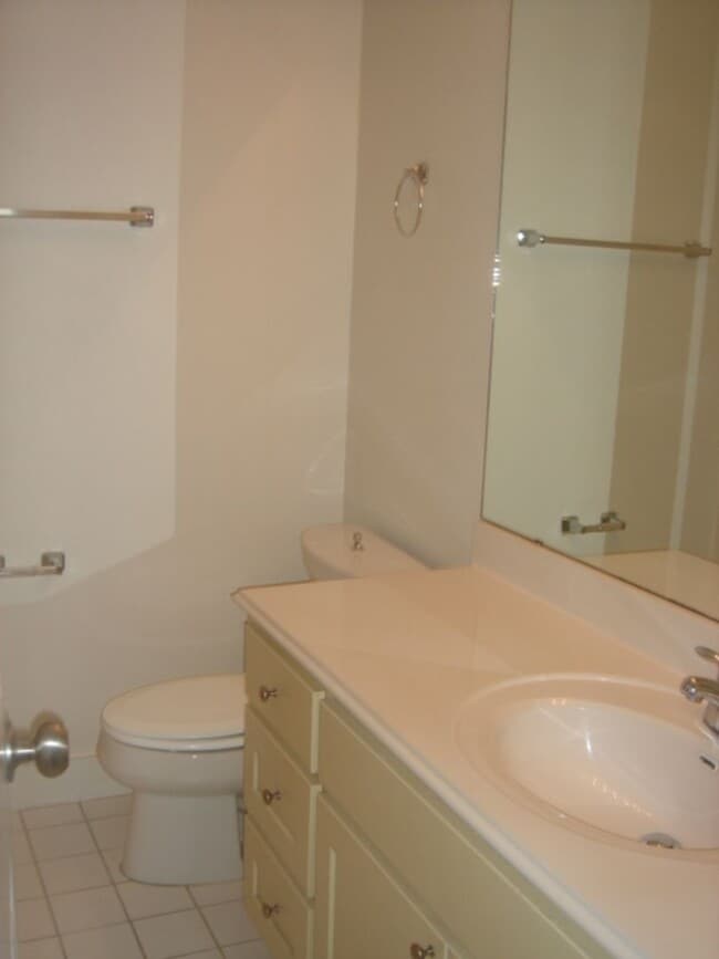 Building Photo - 5101 Martin Ave