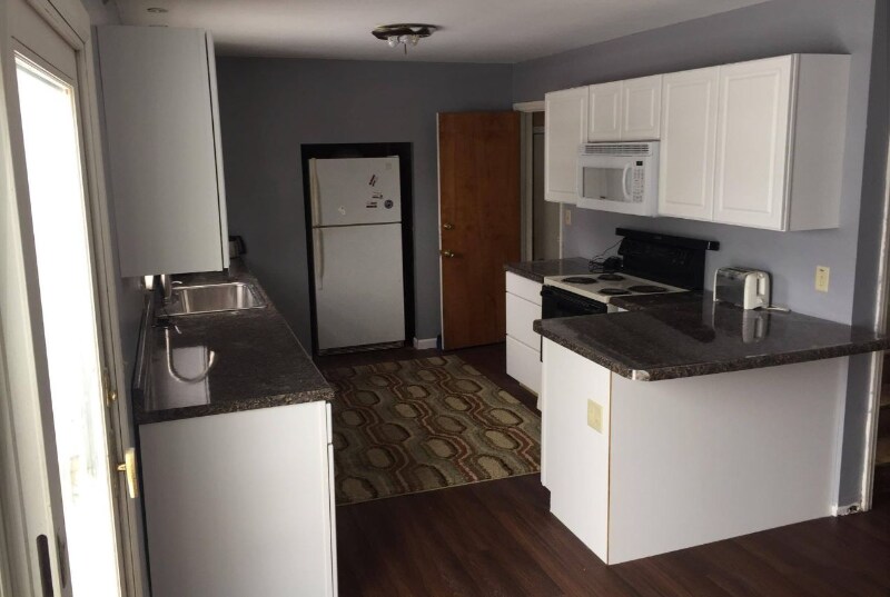 Building Photo - 1524 Ridge
