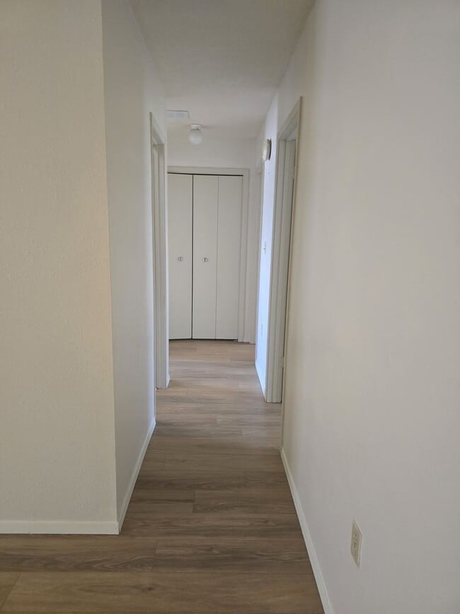 Building Photo - 3 bedroom, 2 bathroom home in Rio Rancho L...